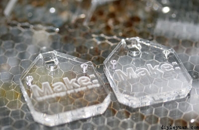 雕刻好的LED项链