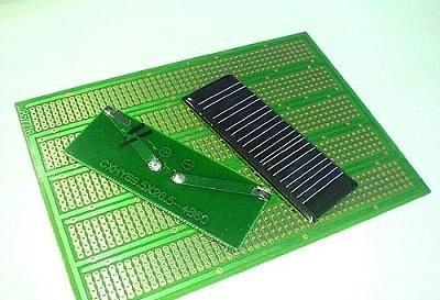 太阳能供电板充电器的制作