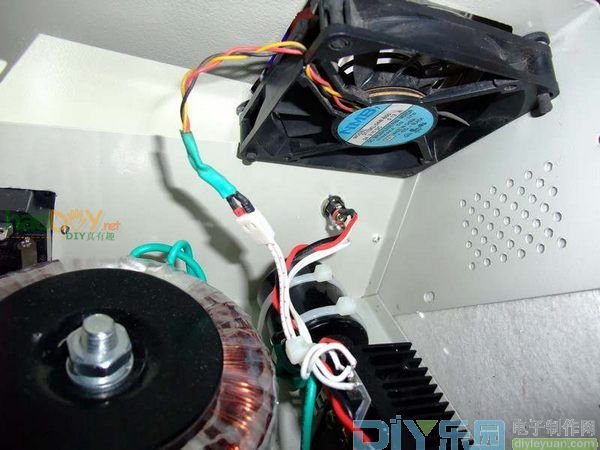 DIY直流lt1083cp稳压电源的设计