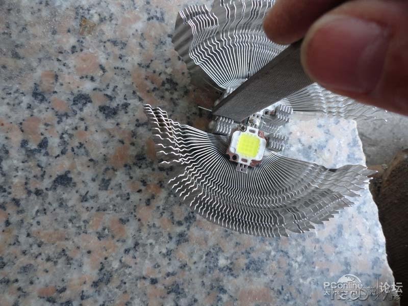 点击查看原图 山寨10w大功率LED灯全过程