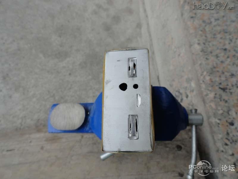 点击查看原图 长风的超个性化移动电源组装实例