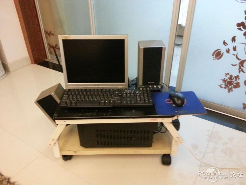 点击查看原图 DIY一体式小电脑桌~~☆~~!