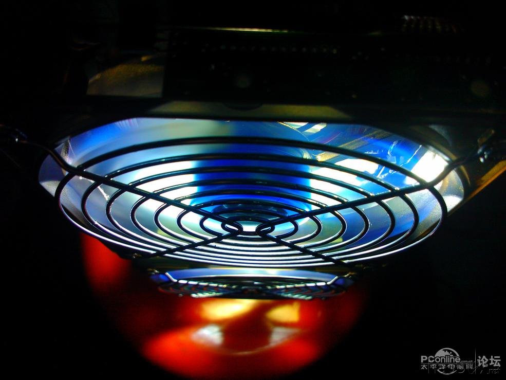 点击查看原图 全手工!洋酒纸盒变身投影机diy制作!耗时三星期!