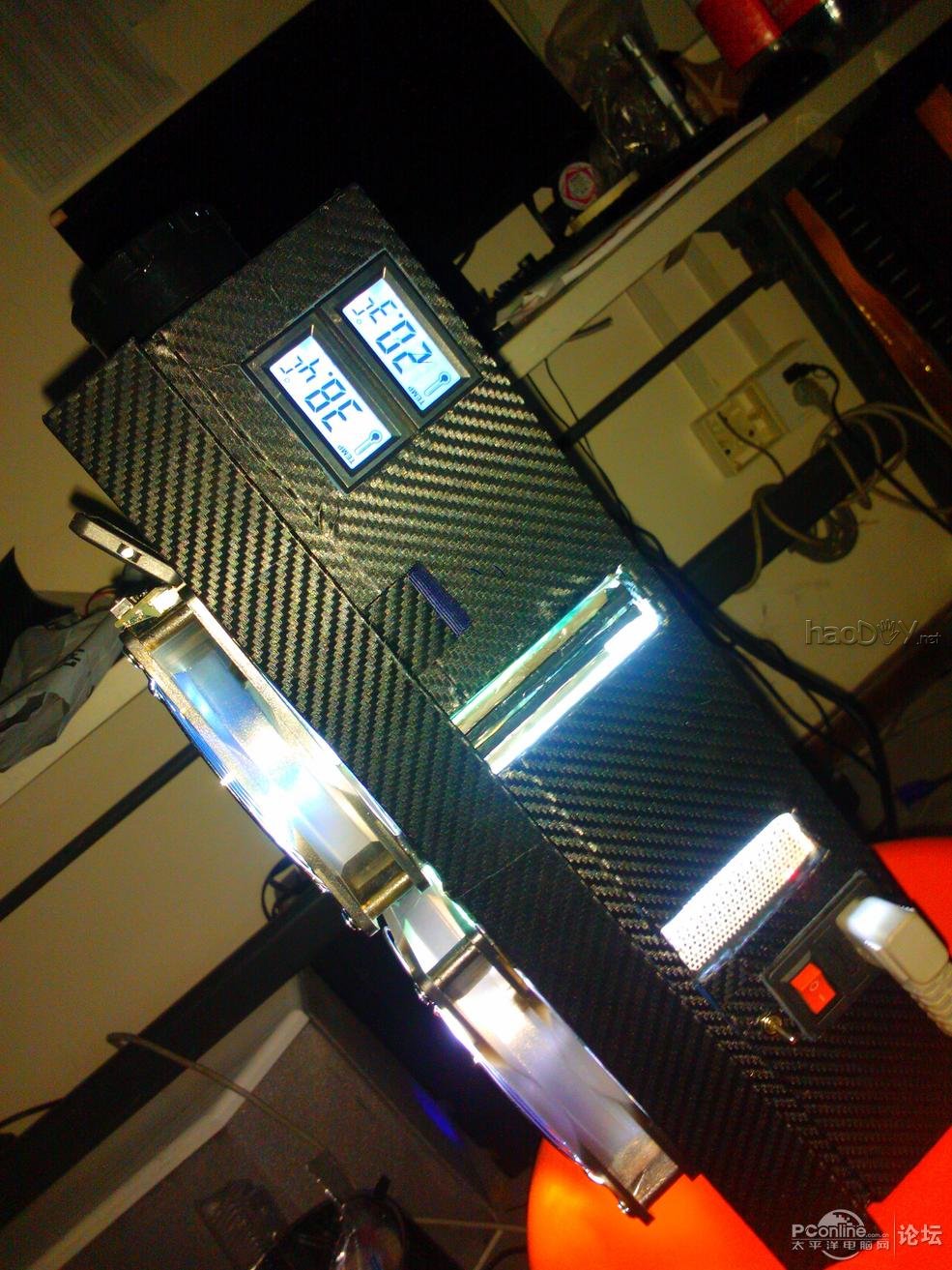 点击查看原图 全手工!洋酒纸盒变身投影机diy制作!耗时三星期!