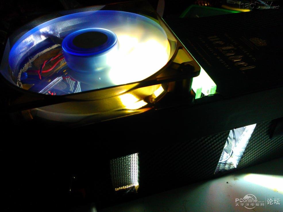 点击查看原图 全手工!洋酒纸盒变身投影机diy制作!耗时三星期!