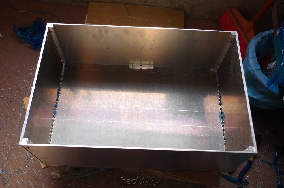 点击查看原图 手工弄一个半裸全铝电脑机箱