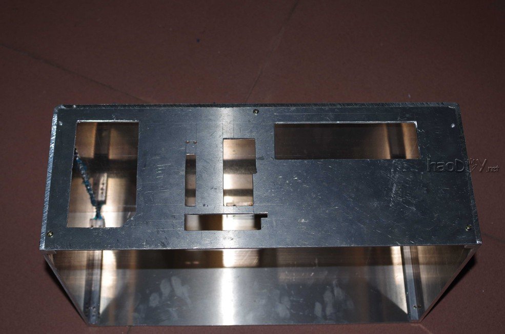 点击查看原图 手工弄一个半裸全铝电脑机箱