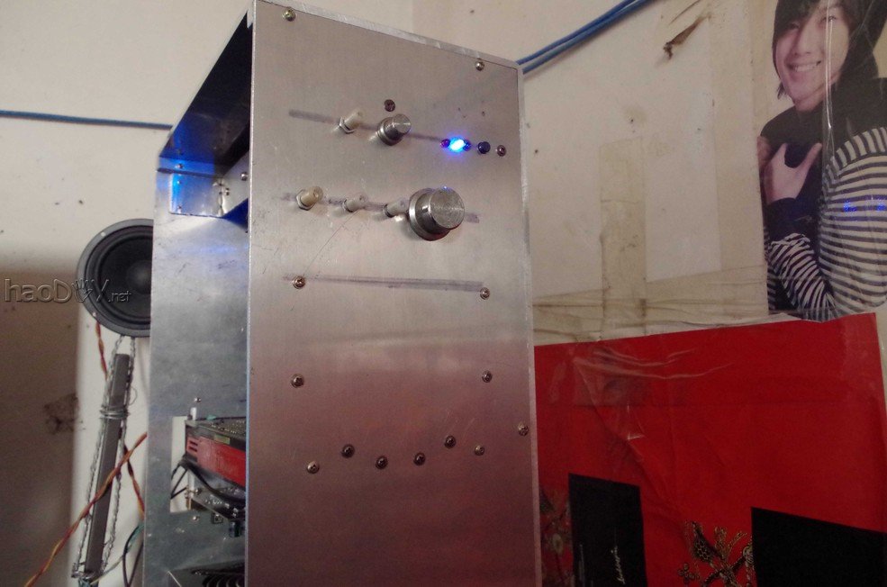 点击查看原图 手工弄一个半裸全铝电脑机箱