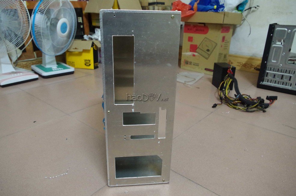 点击查看原图 手工弄一个半裸全铝电脑机箱
