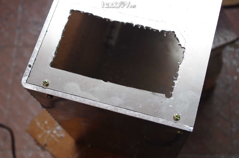 点击查看原图 手工弄一个半裸全铝电脑机箱