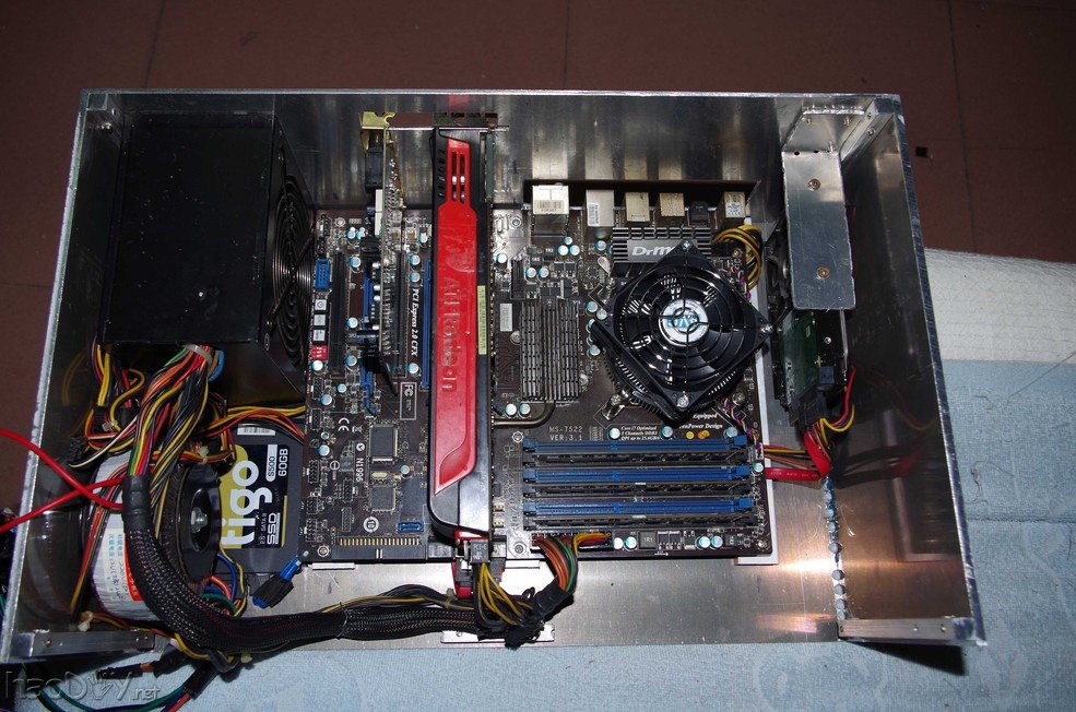 点击查看原图 手工弄一个半裸全铝电脑机箱