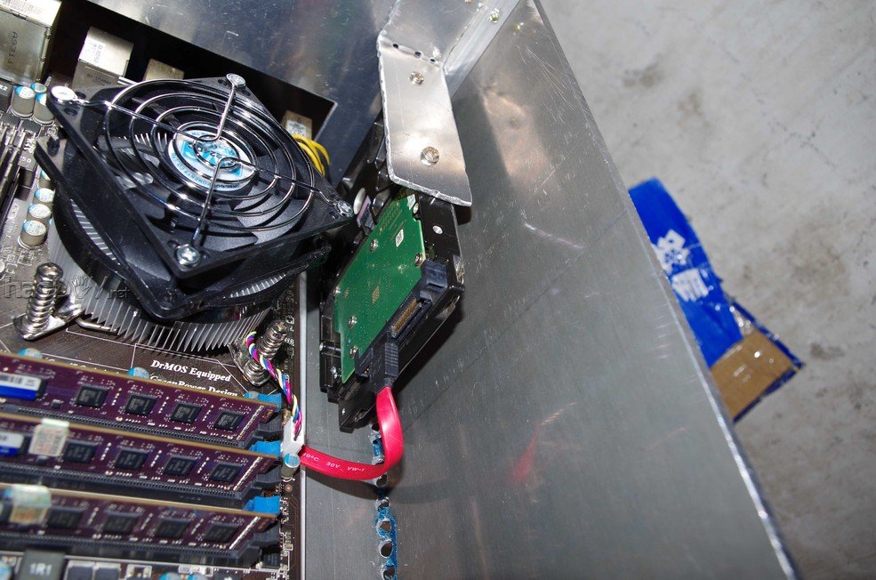 点击查看原图 手工弄一个半裸全铝电脑机箱