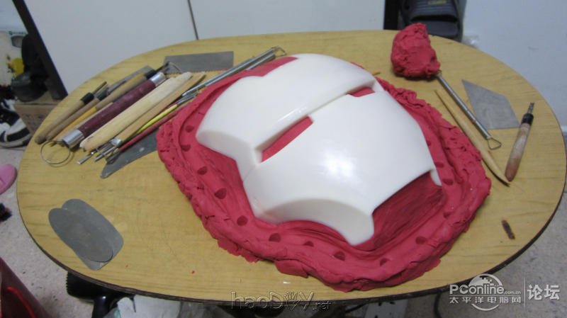 点击查看原图 打造土豪钢铁侠赛车头盔,大家觉得多少钱卖合适?