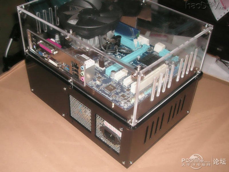 点击查看原图 双层小洋房,一款透明机箱的制做!