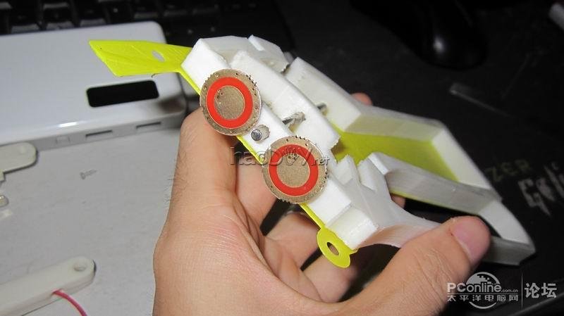 点击查看原图 3D打印 一把左轮XX移动充电宝器电源