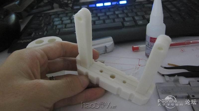 点击查看原图 3D打印 一把左轮XX移动充电宝器电源