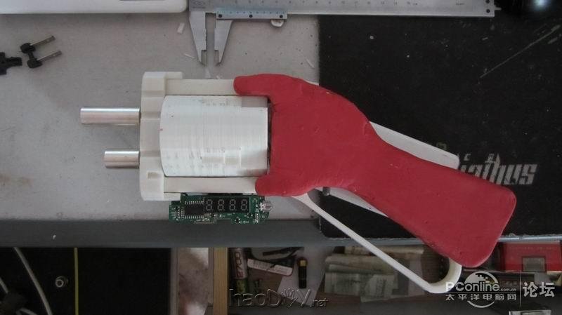 点击查看原图 3D打印 一把左轮XX移动充电宝器电源