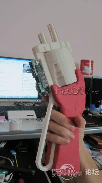 点击查看原图 3D打印 一把左轮XX移动充电宝器电源