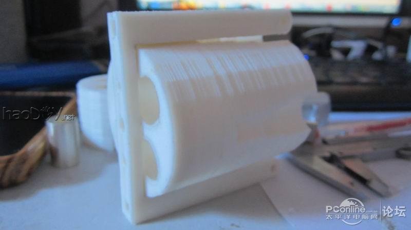 点击查看原图 3D打印 一把左轮XX移动充电宝器电源