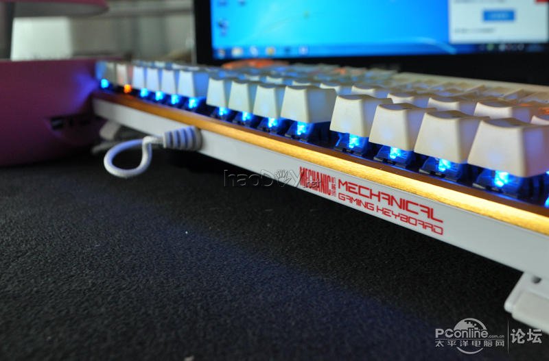 点击查看原图 我也来DIY动动手。。给键盘换个彩虹键帽