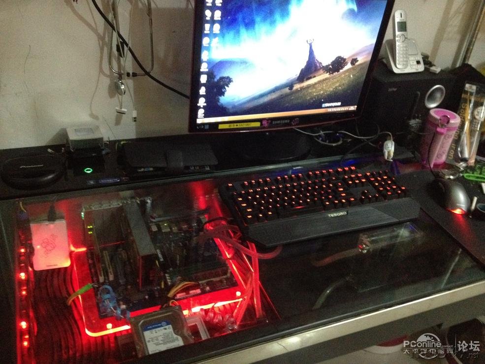 点击查看原图 制作一体化电脑桌电脑