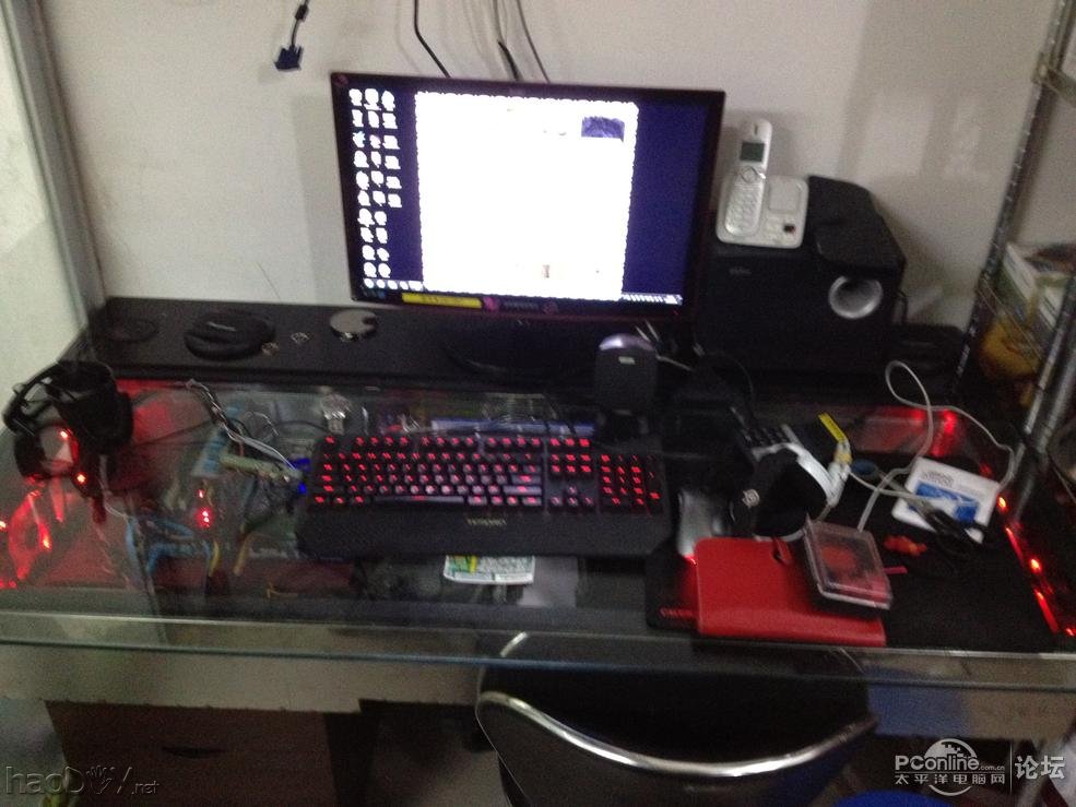 点击查看原图 制作一体化电脑桌电脑