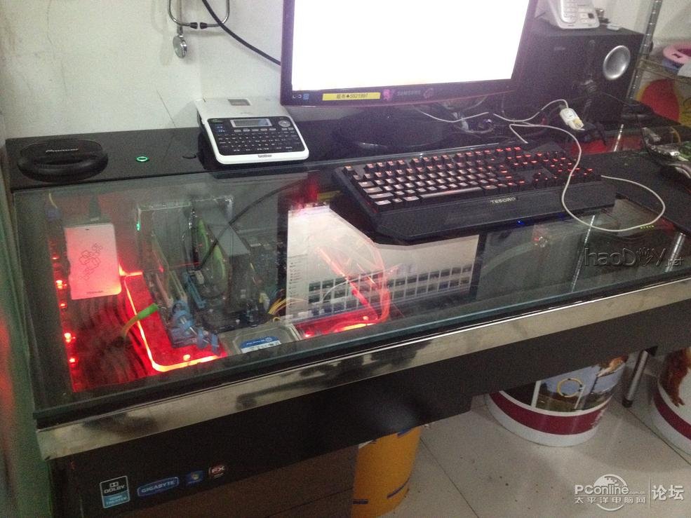 点击查看原图 制作一体化电脑桌电脑