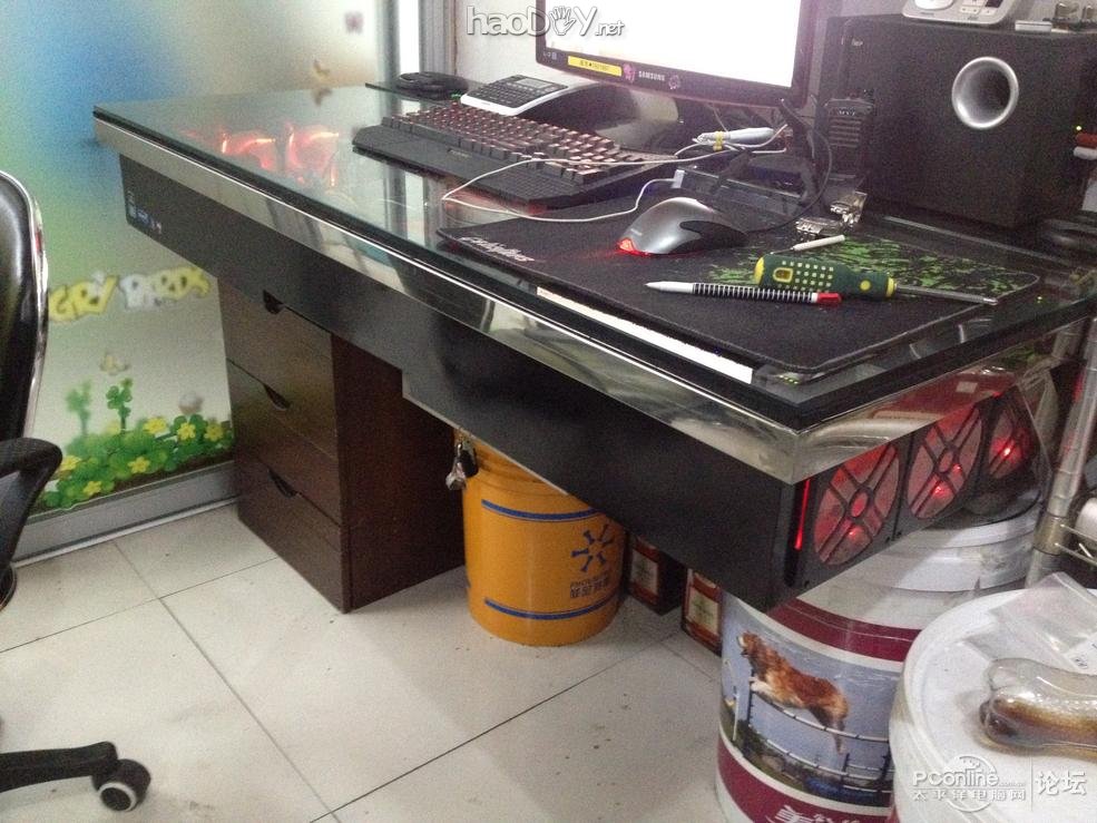 点击查看原图 制作一体化电脑桌电脑