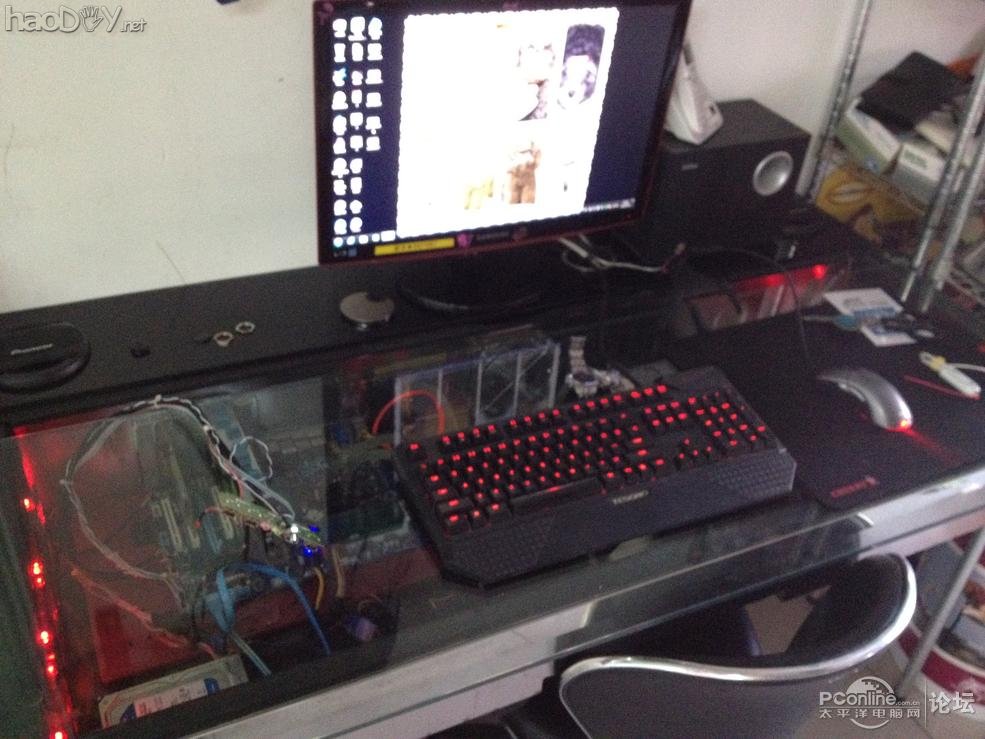 点击查看原图 制作一体化电脑桌电脑