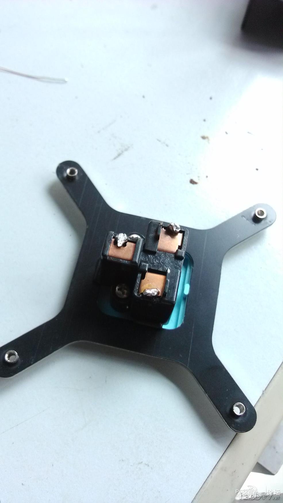 点击查看原图 DIY另类风格不安全电源插座