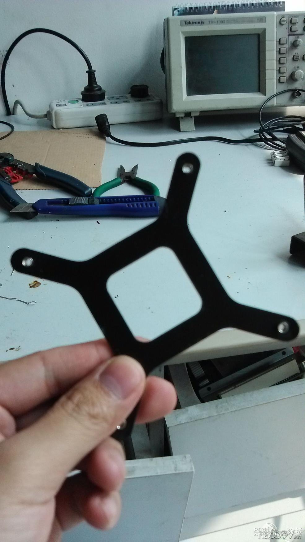 点击查看原图 DIY另类风格不安全电源插座