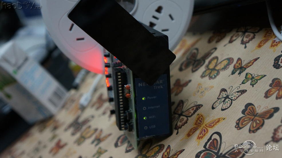 点击查看原图 用单片机打造温感时钟显示智能路由