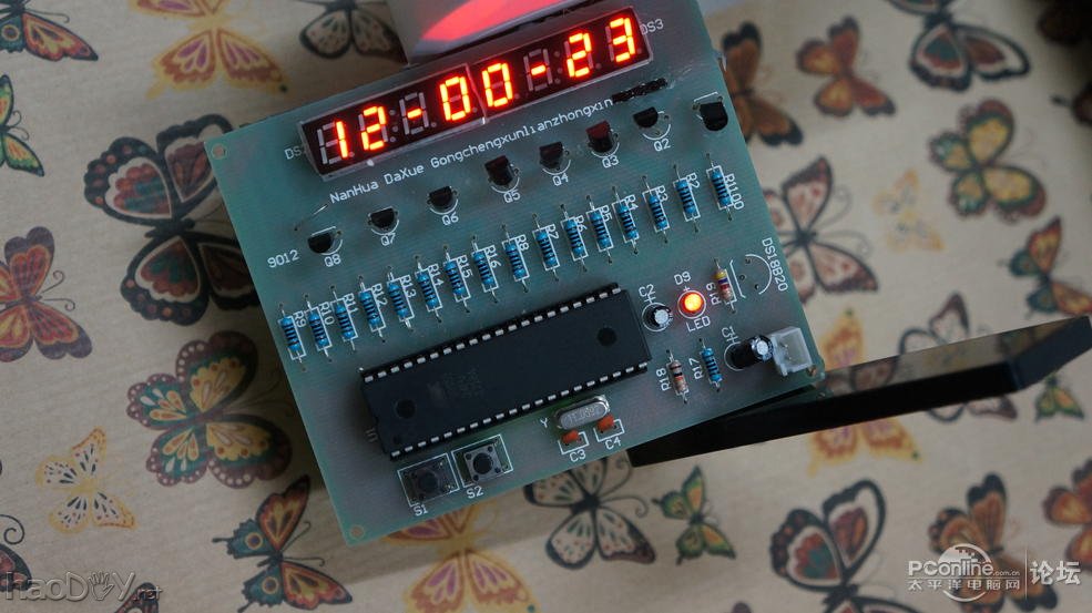 点击查看原图 用单片机打造温感时钟显示智能路由