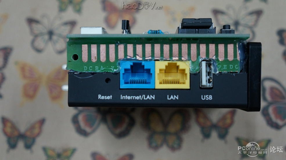 点击查看原图 用单片机打造温感时钟显示智能路由