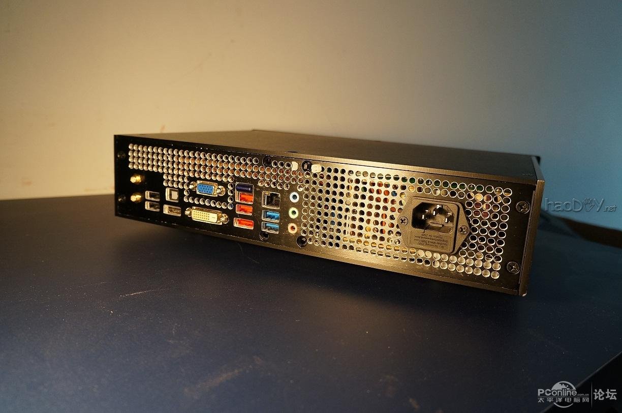 点击查看原图 DIY终极电脑小机箱~