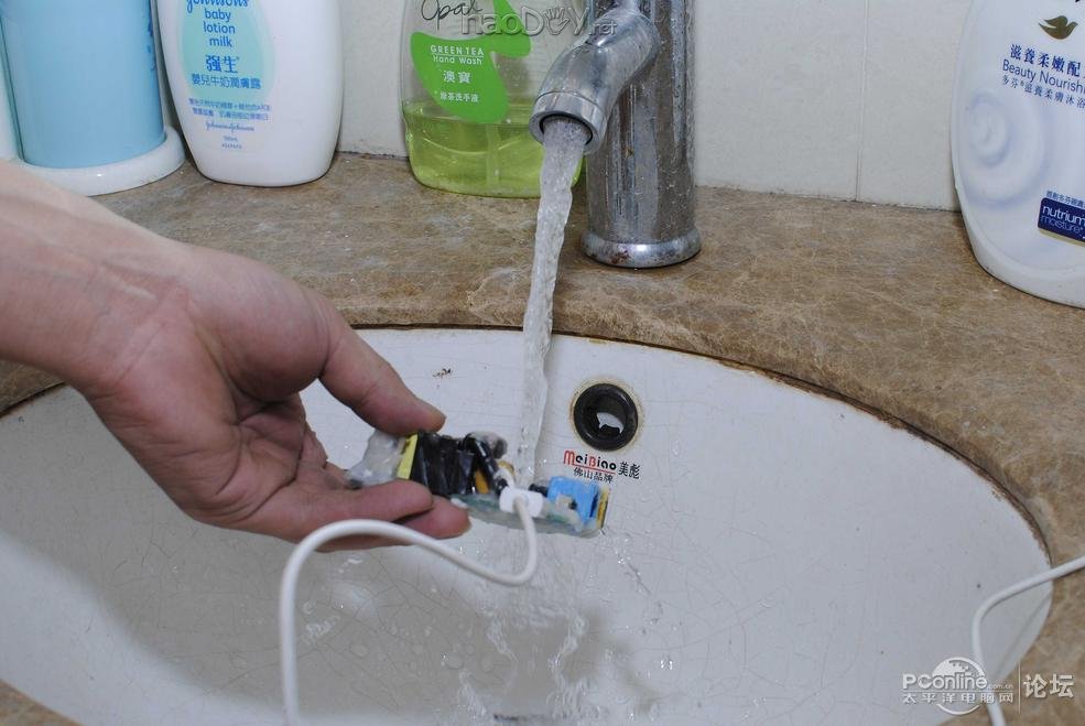 点击查看原图 NETGEAR PR2000蜡防水处理的室外使用改造