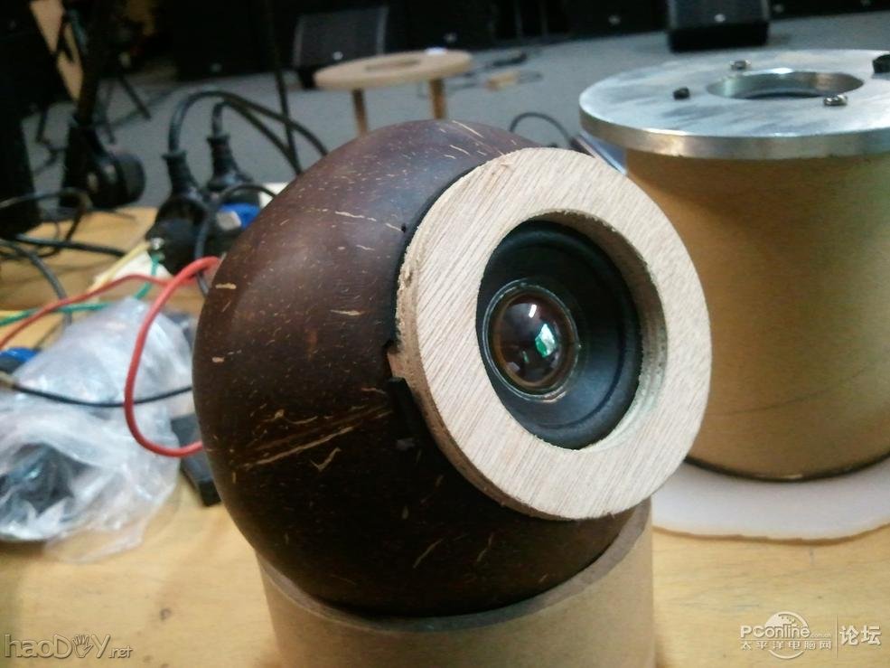 点击查看原图 做了一对椰子壳小音箱,跟大家分享一下