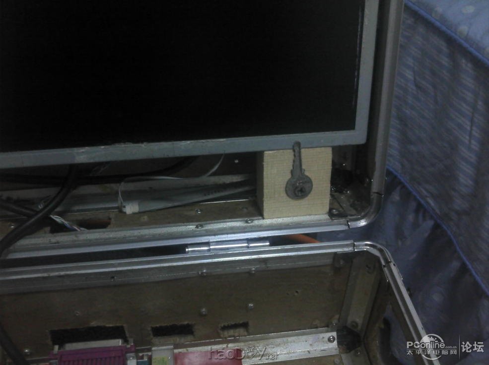 点击查看原图 自制的手提电脑升级 第二部