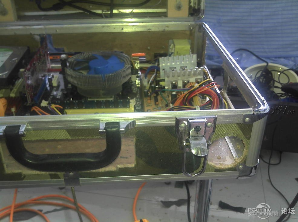 点击查看原图 自制的手提电脑升级 第二部