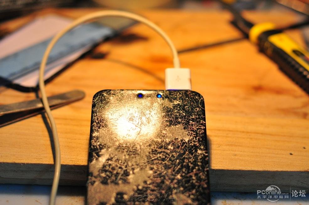 点击查看原图 自制移动电源,轻薄便携