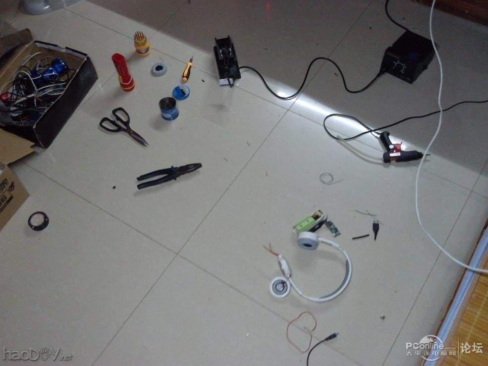 点击查看原图 自制棋盘移动电源+暴改无线耳机充电