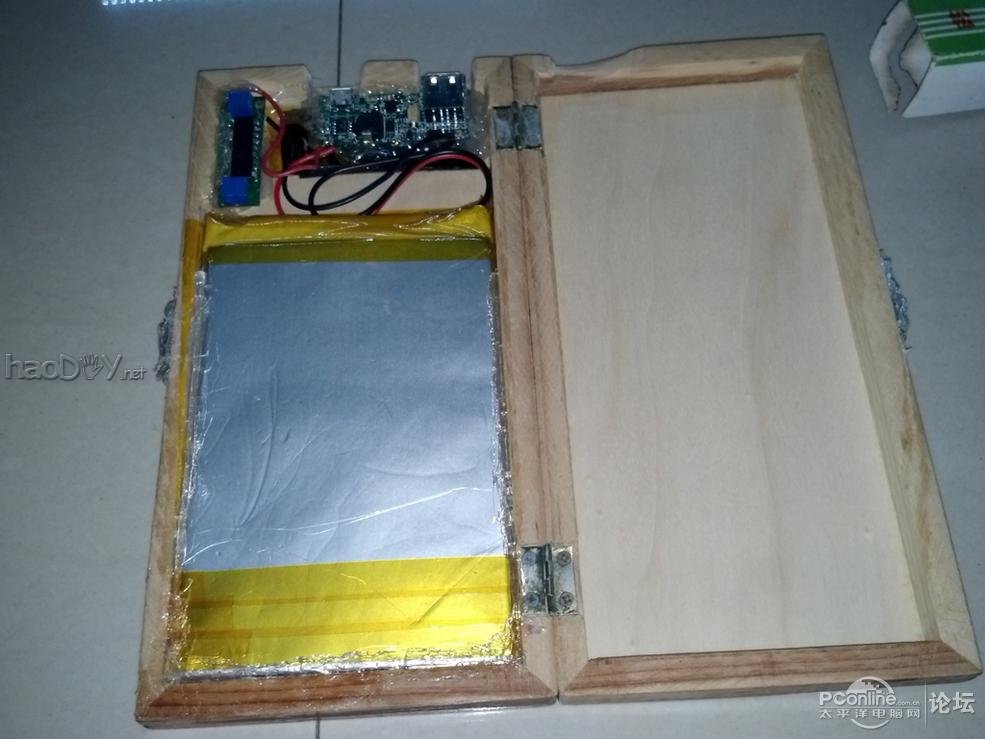 点击查看原图 自制棋盘移动电源+暴改无线耳机充电