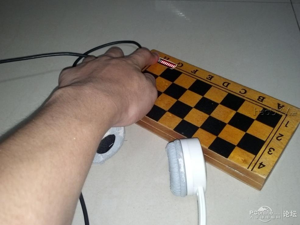 点击查看原图 自制棋盘移动电源+暴改无线耳机充电