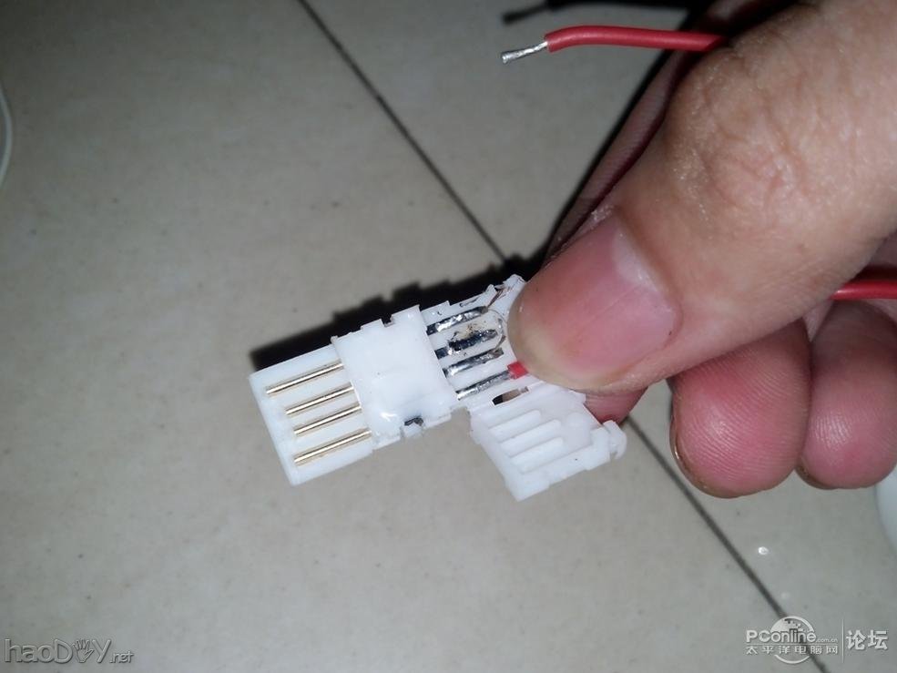 点击查看原图 自制棋盘移动电源+暴改无线耳机充电