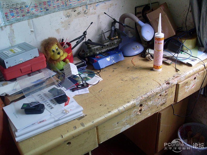 点击查看原图 全透明机箱、光污染登场啦