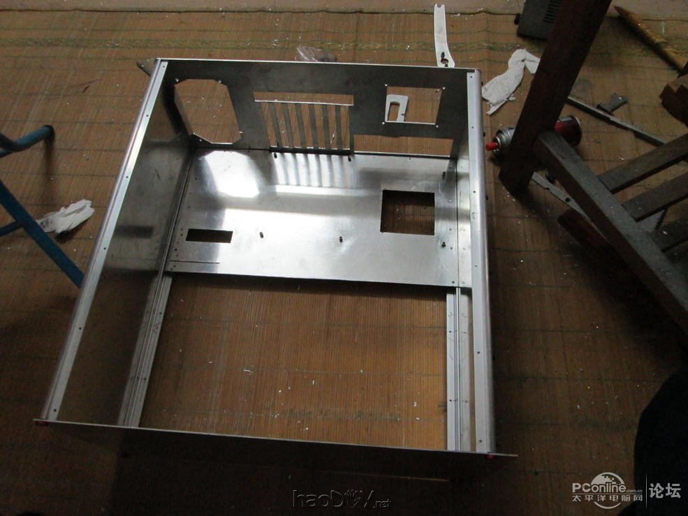 点击查看原图 手工DIY的全铝机箱