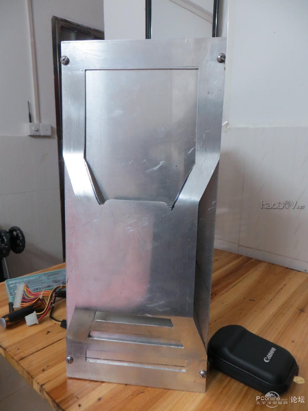 点击查看原图 手工DIY的全铝机箱