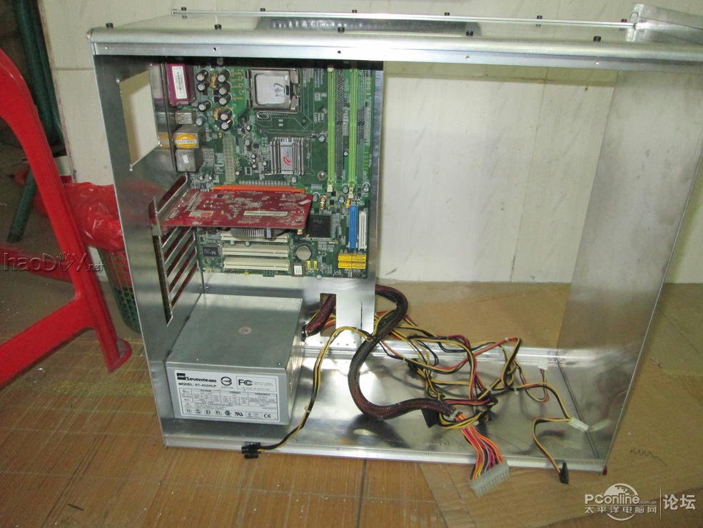 点击查看原图 手工DIY的全铝机箱