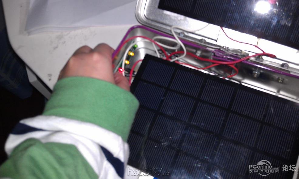 点击查看原图 11岁小孩制作太阳能充电