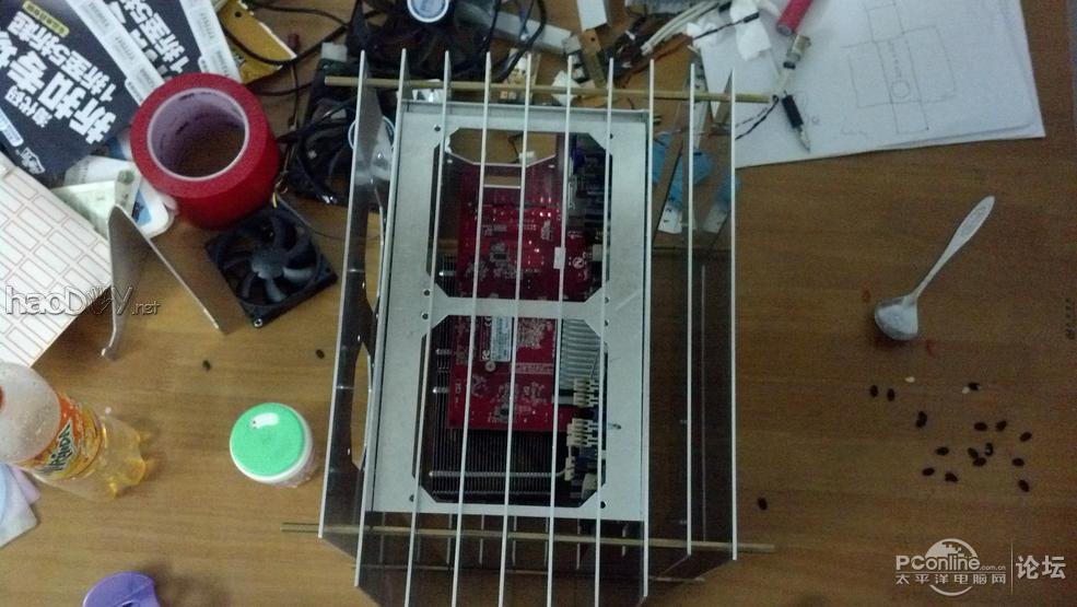 点击查看原图 全手工仿制+改造纯铝散热片+航空插头电脑机箱
